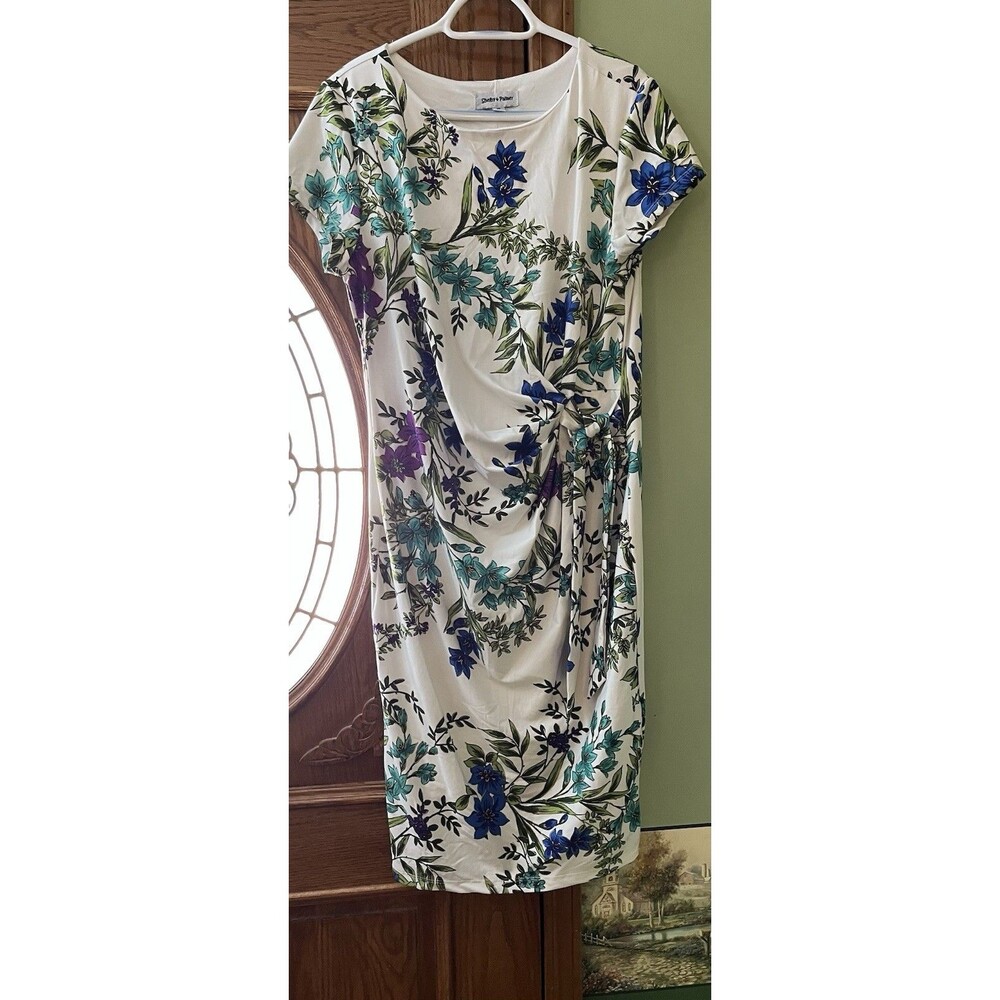 Shelby & Palmer 16 White/Floral Short Sleeve Ruched, Tie, Lined Dress